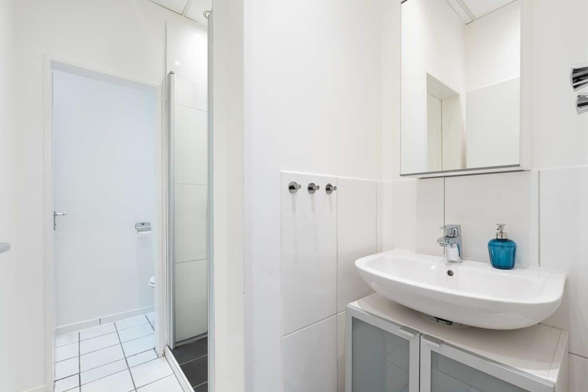 Appartamento Big Near Rotkreuzplatz With 3 Bedroom For 12 Pax *