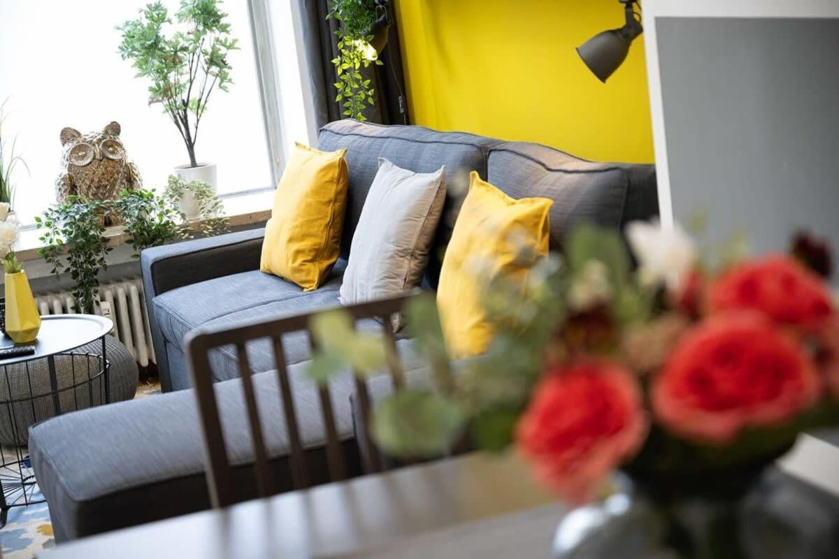 Apartment Big Near Rotkreuzplatz With 3 Bedroom For 12 Pax München